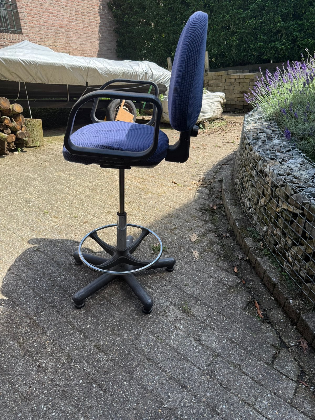 Hoge burostoel / boot stoel / receptie stoel, Ophalen, Gebruikt, Blauw, Bureaustoel