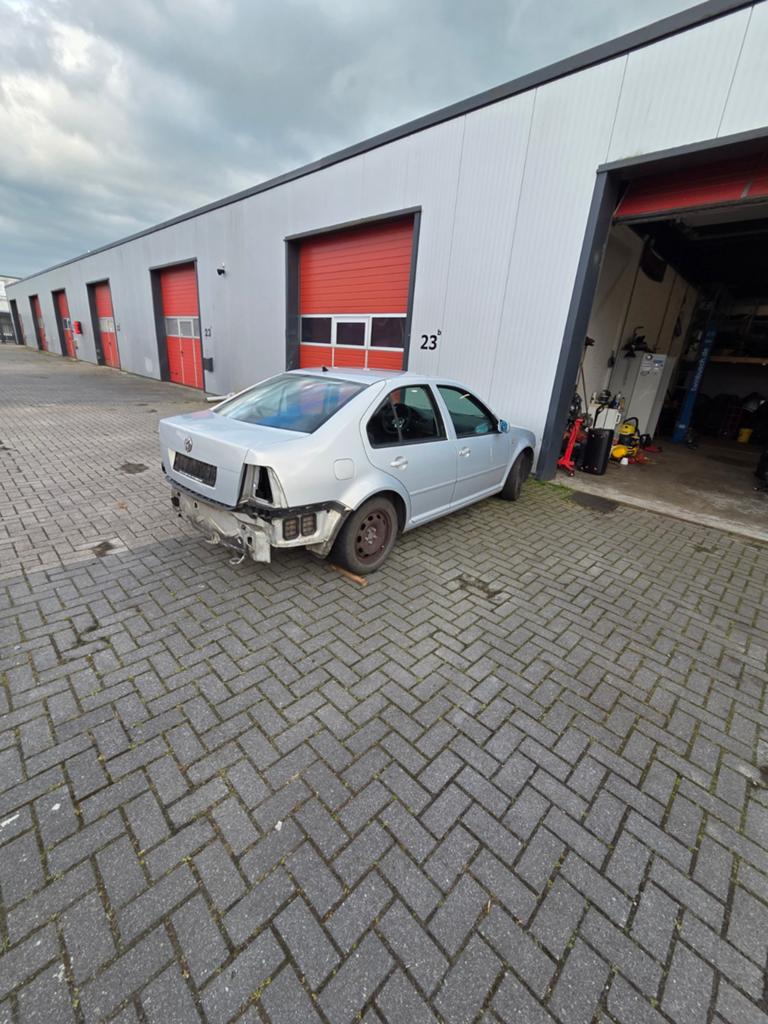 VW Bora 1.6 SR AKL onderdelen te koop - Winschoten, Auto-onderdelen, Ophalen, Gebruikt, Volkswagen
