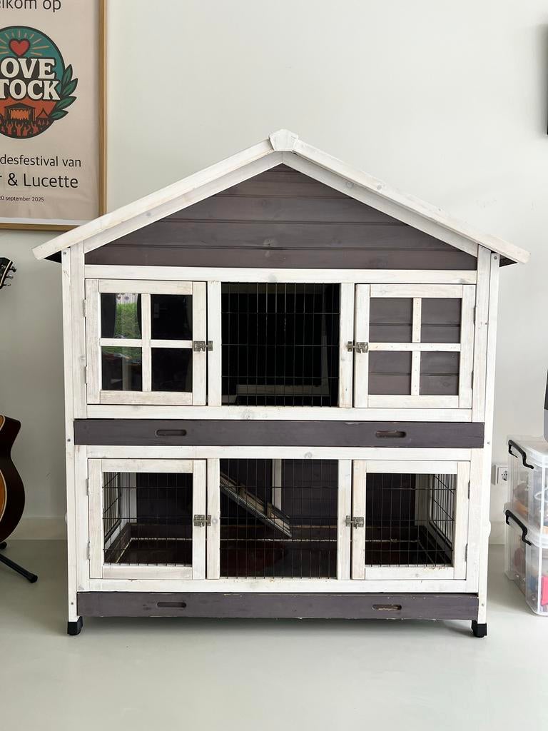 Een Houten Cavia Villa, riant, gebruikt en zeer degelijk, Ophalen, Kooi, 90 cm of meer, Cavia