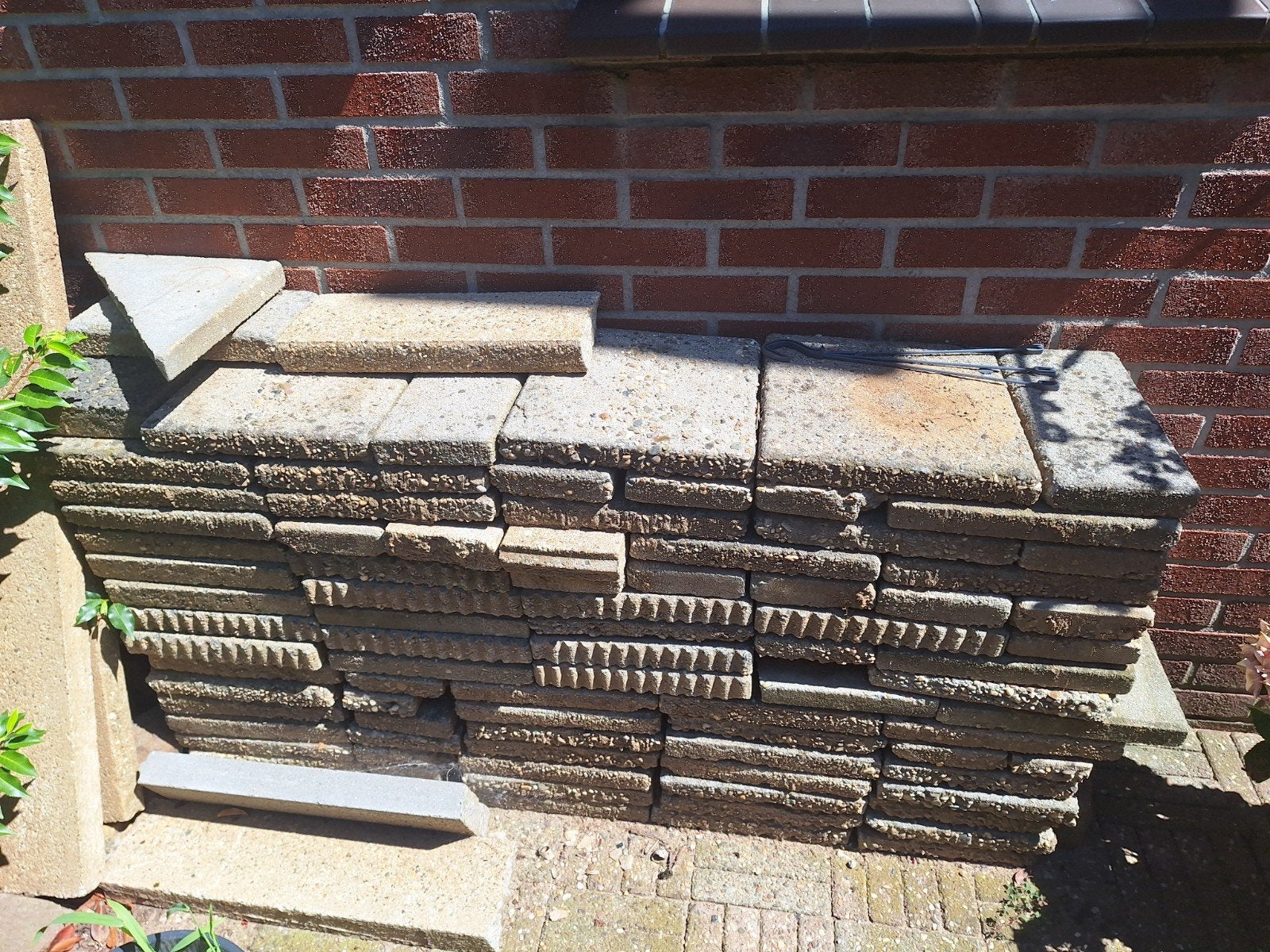 GRATIS OPHALEN 60 30X30 TEGELS, Tuin en Terras, Ophalen, Gebruikt, 5 tot 10 m², Beton