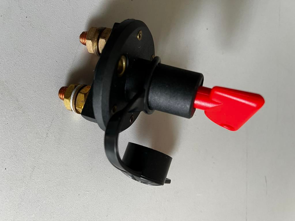 Accu hoofdschakelaar met sleutel voor auto/boot, Auto-onderdelen, Elektronica en Kabels, Universele onderdelen, Gebruikt, Ophalen