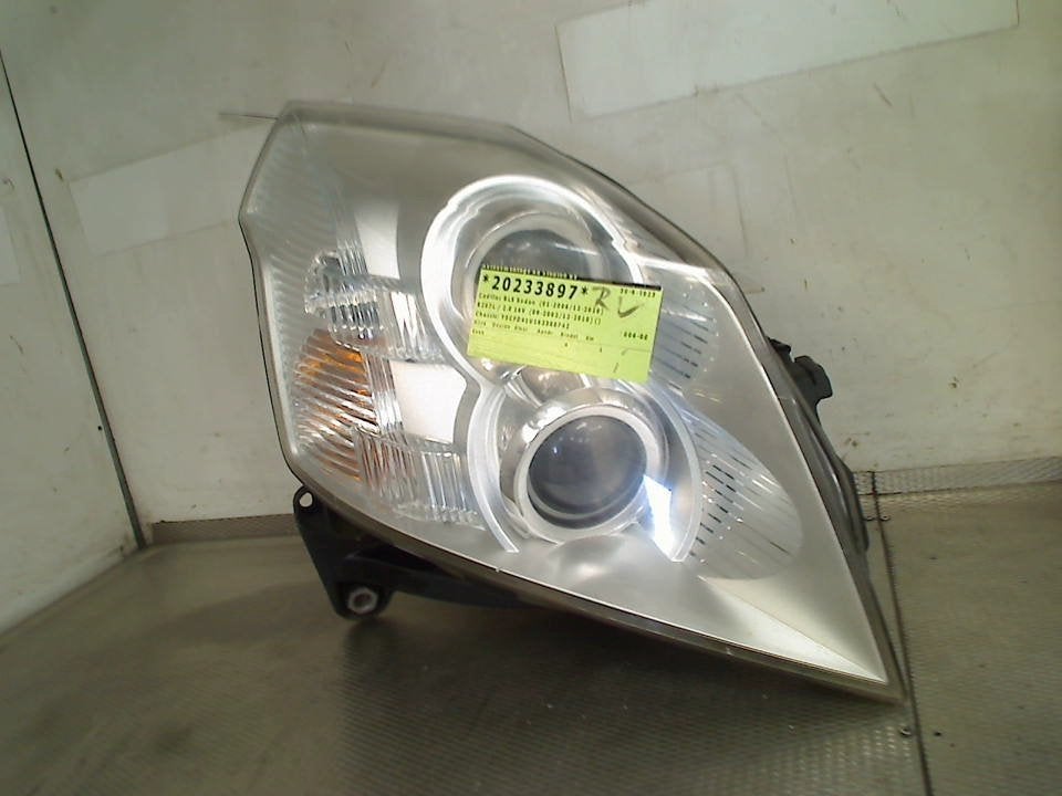 Koplamp Rechts Cadillac BLS (2006-01/2010-12) 1EL00938222, Cadillac, Gebruikt, General Motors Germany GmbH, Chevrolet.europe@gm.com