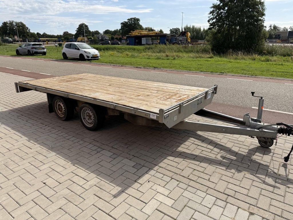 Eduard autotransporter autoambulance transporter ambulance, Gebruikt