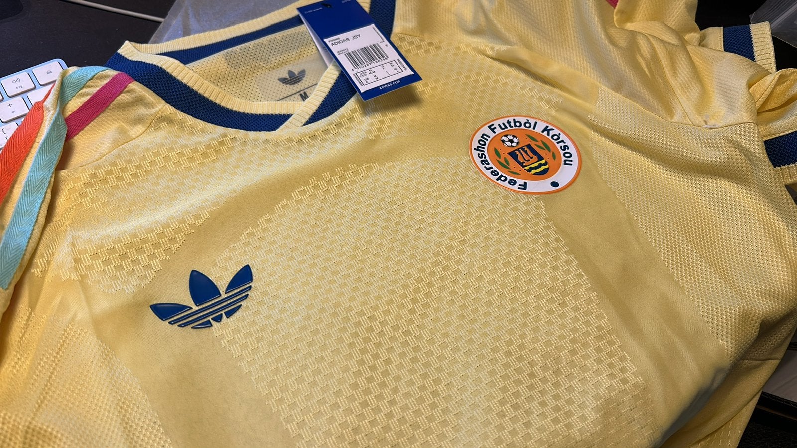 WK 2026 Curacao spelersshirts - nieuw - MAAT S + M, Groter dan maat XL, Verzenden, Nieuw, Shirt