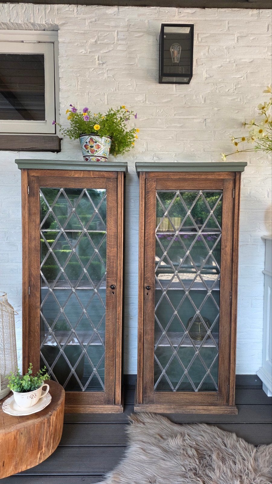 set van 2 vintage vitrinekastjes, kastjes met glas in lood, Overige houtsoorten, 25 tot 50 cm, Nvt, Nvt