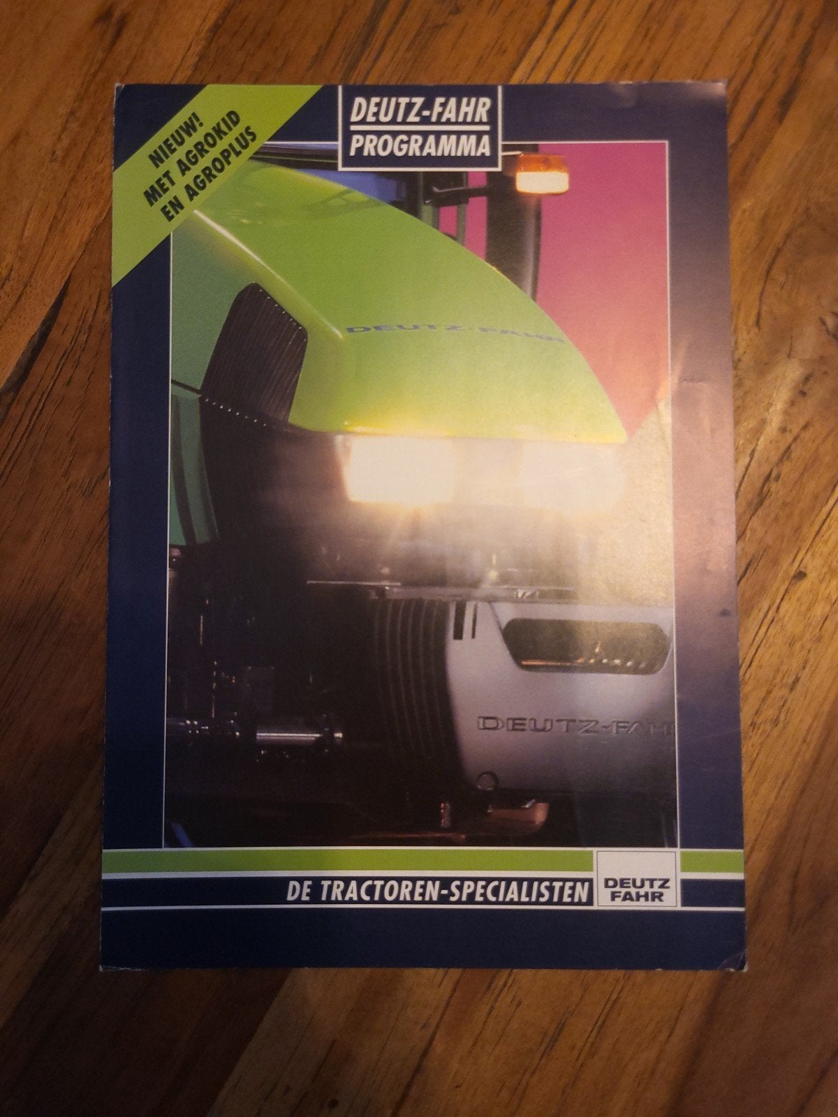 tractor folder Deutz-Fahr programma, Ophalen of Verzenden, Zo goed als nieuw