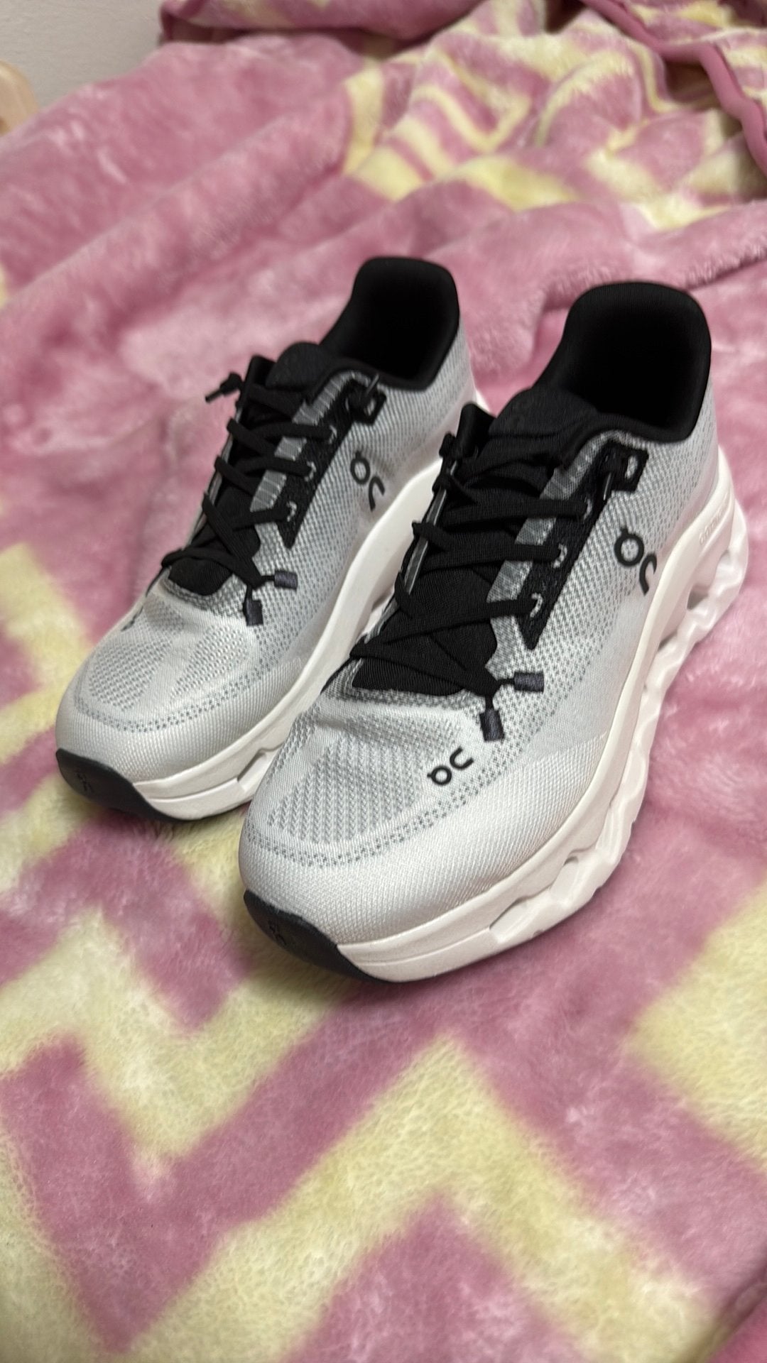 Oncloud schoenen maat 37, Nieuw, Ophalen of Verzenden, Wit, Sportschoenen