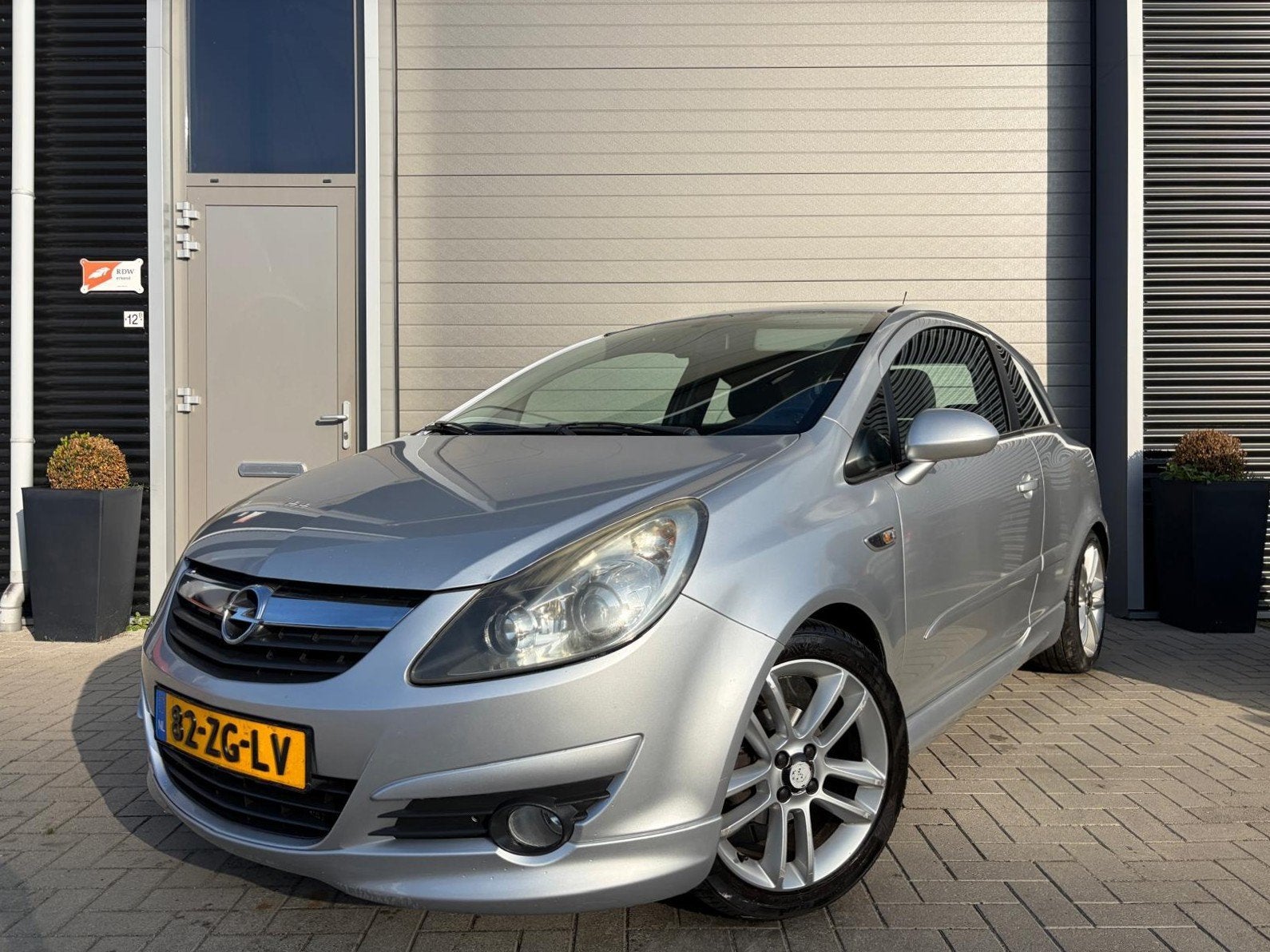 Opel Corsa 1.4-16V Sport/OPC uitvoering/Airco/Cruise control, Voorwielaandrijving, Stof, Gebruikt, Zwart