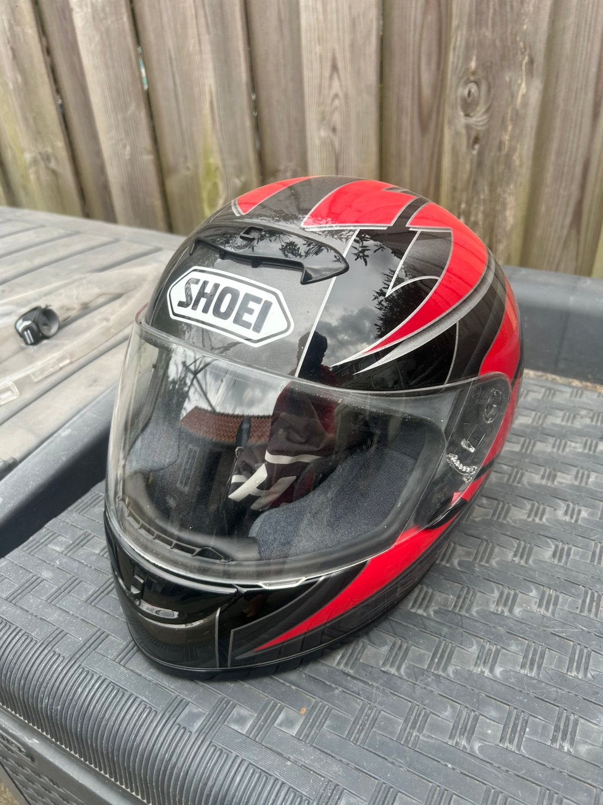 Nette shoei helm te koop, Motoren, Ophalen, Shoei
