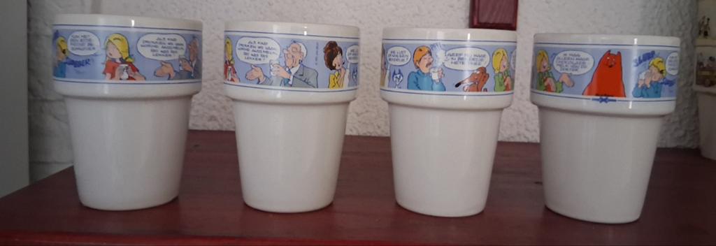 4 melkbekers Jan, Jans en de kinderen, Huis en Inrichting, Keuken | Servies, Ophalen, Overige typen, Overige stijlen, Glas