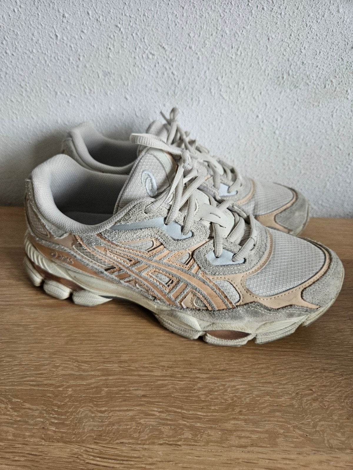 Sneakers Asics NYC oatmeal/bisque maat 42 ZGAN, Ophalen of Verzenden, Zo goed als nieuw, Sneakers of Gympen