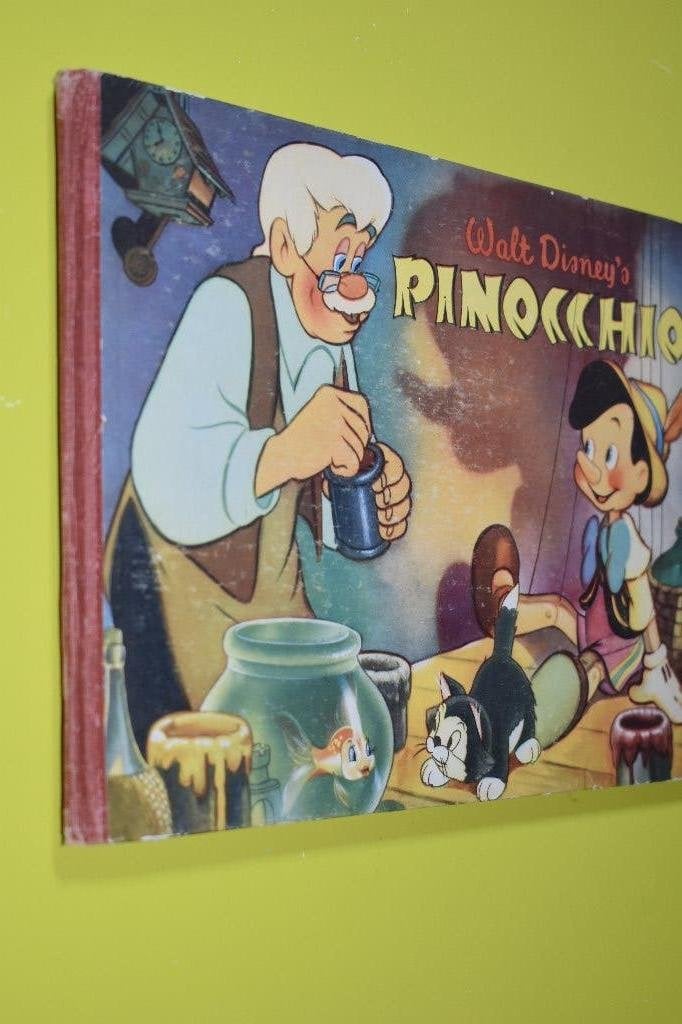 Plaatjes album Walt Disney's PINOCCHIO 1954- Compleet, Boeken, Ophalen of Verzenden, Gelezen, Plaatjesalbum