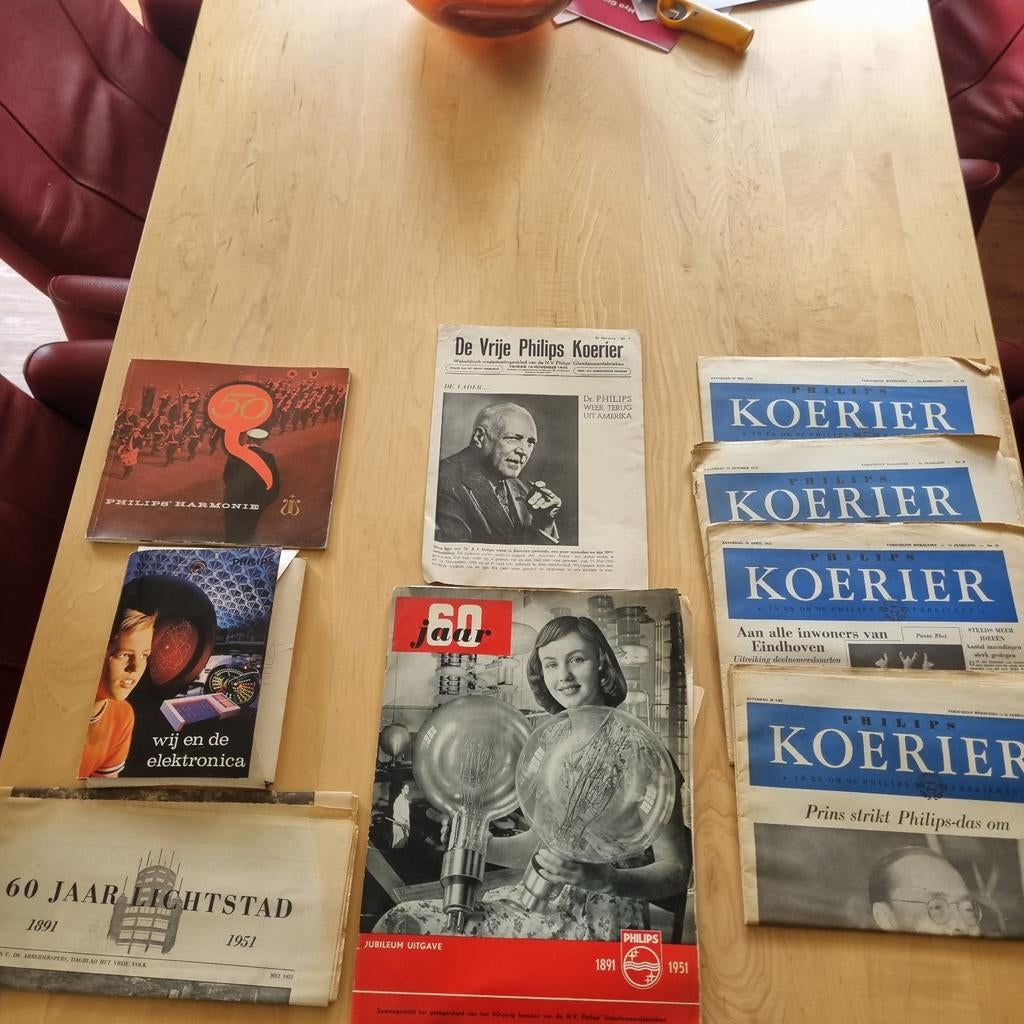 Philips Historische Publicaties:, Ophalen of Verzenden, Gelezen, Krant
