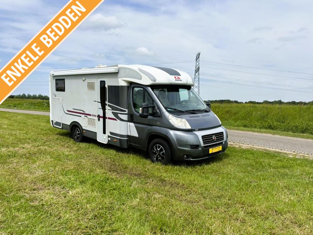 Adria Coral S 670 SL | 2011 | Lengte bedden | Org. NL, Niet ingevuld, Afzuigkap, Ringverwarming, Fiat