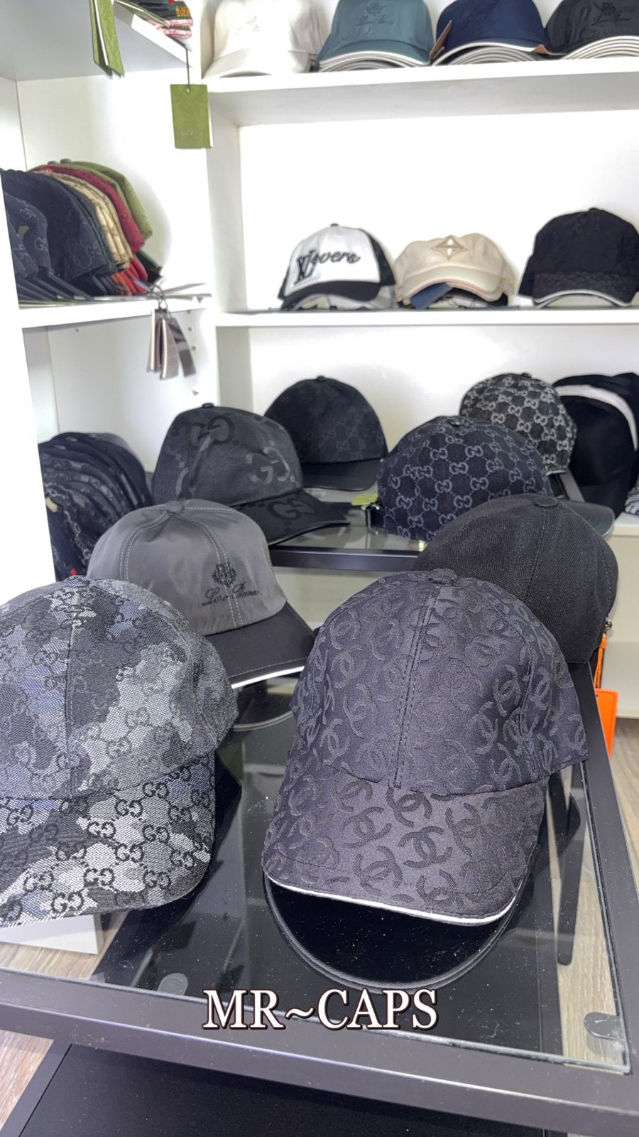 Luxe Designer Petten - Gucci, Chanel, en meer, Kleding | Dames, Ophalen of Verzenden, Nieuw, One size fits all, Pet