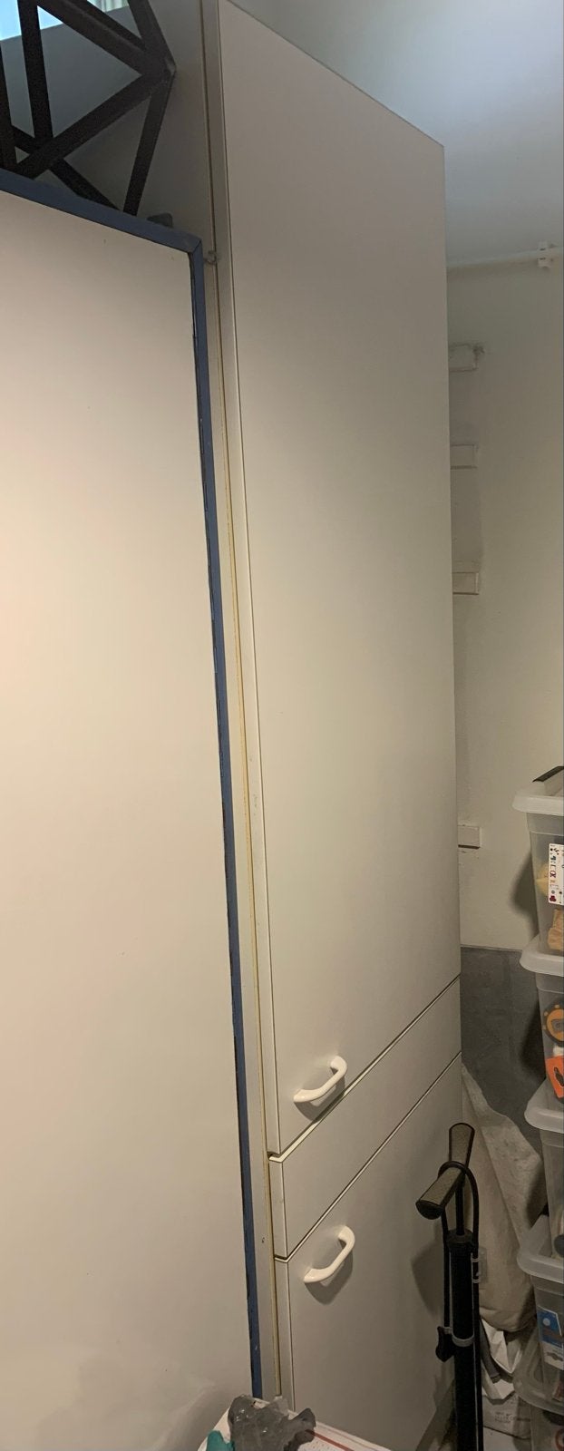 Witte kast met planken en deuren, Huis en Inrichting, Kasten | Kledingkasten, Ophalen, 200 cm of meer, 50 tot 100 cm, Zo goed als nieuw