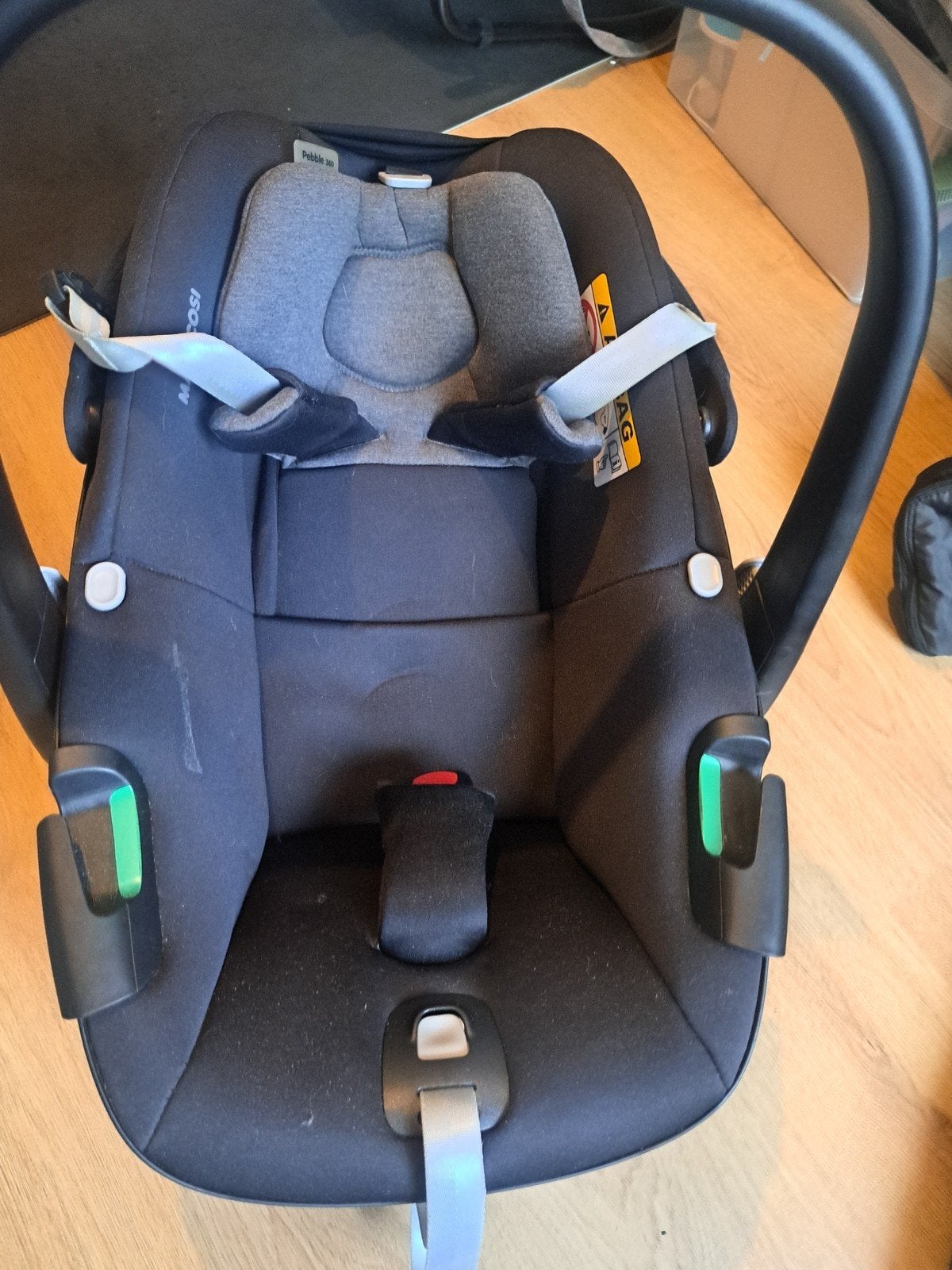 Maxi-Cosi Pebble 360 met voetenzak, Ophalen