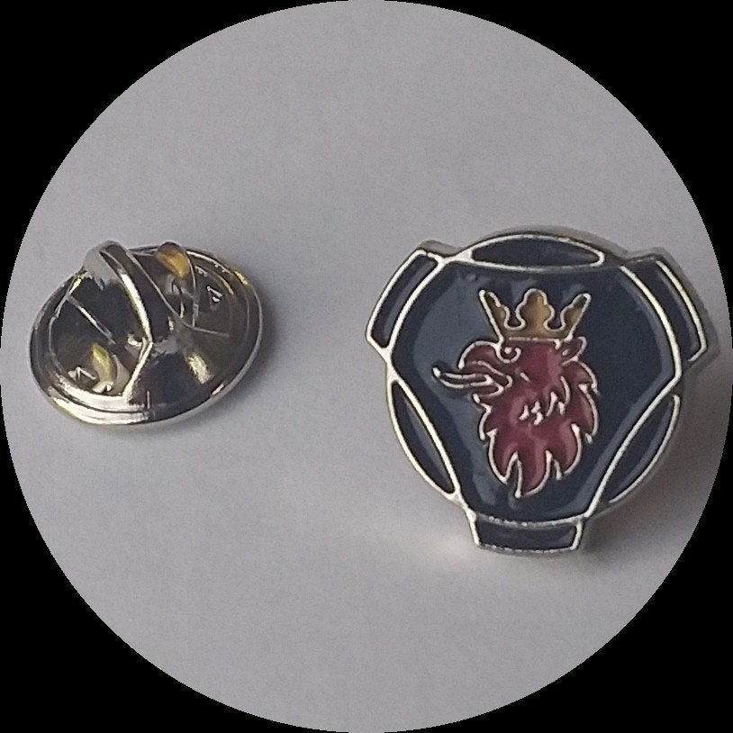 SCANIA truck logo pin, Verzamelen, Ophalen of Verzenden, Zo goed als nieuw, Transport, Speldje of Pin