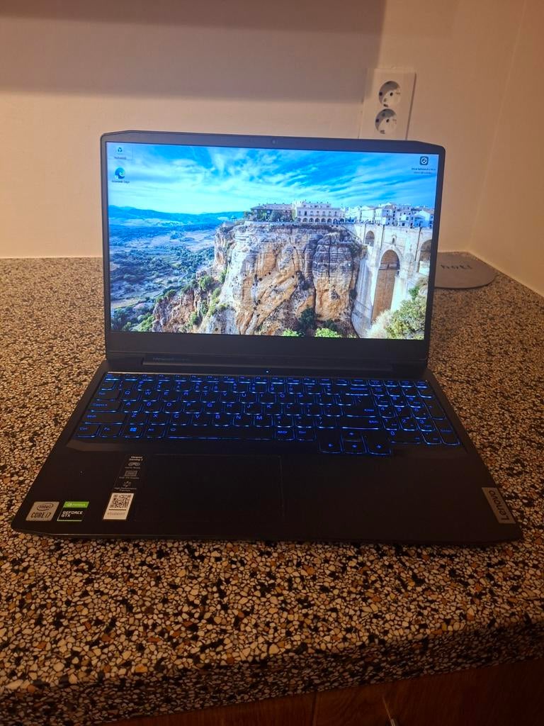 Lenovo ideapad Gaming 3, Computers en Software, Windows Laptops, Gebruikt, 15 inch, SSD, 4 Ghz of meer, 4 GB, Qwerty, Met videokaart