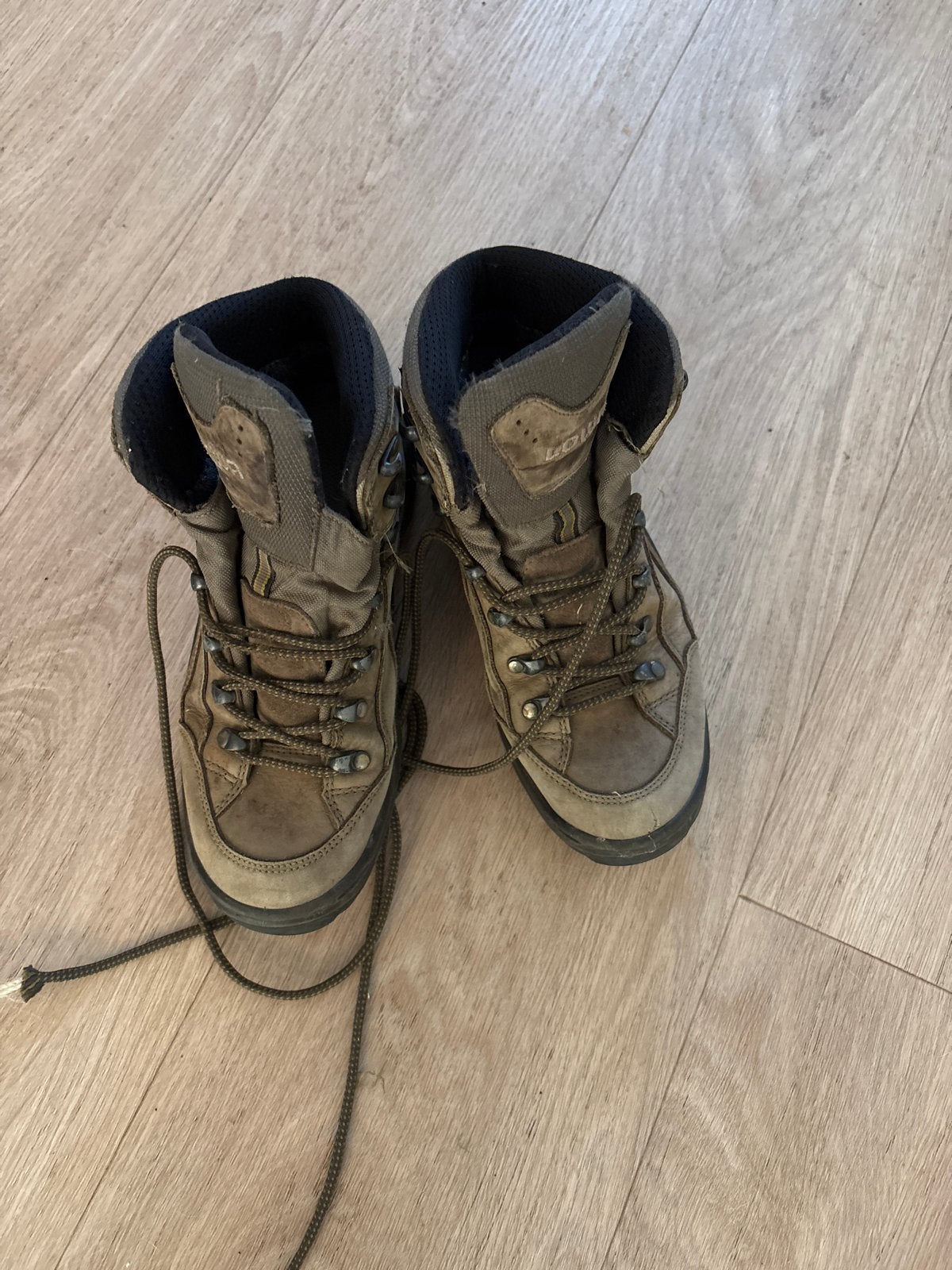Lowa wandelschoenen maat 39, Ophalen of Verzenden, Gebruikt, Schoenen