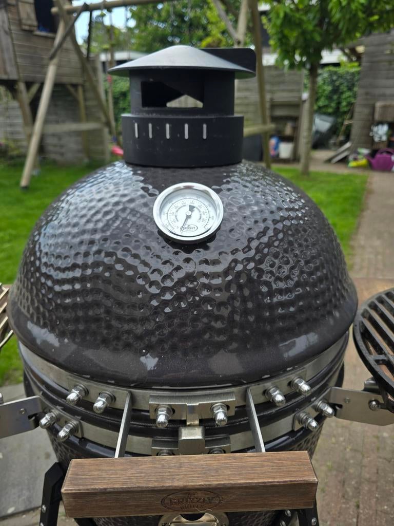 Grizzly Grills Elite Medium Kamado/BBQ compleet en zgan, Ophalen, Zo goed als nieuw, Grizzly Grills, Met accessoires