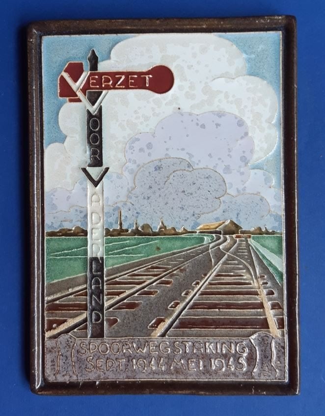 1945 Spoorwegstaking Cloisonné tegel (11) Porceleyne Fles, Verzamelen, Ophalen of Verzenden, Nederland