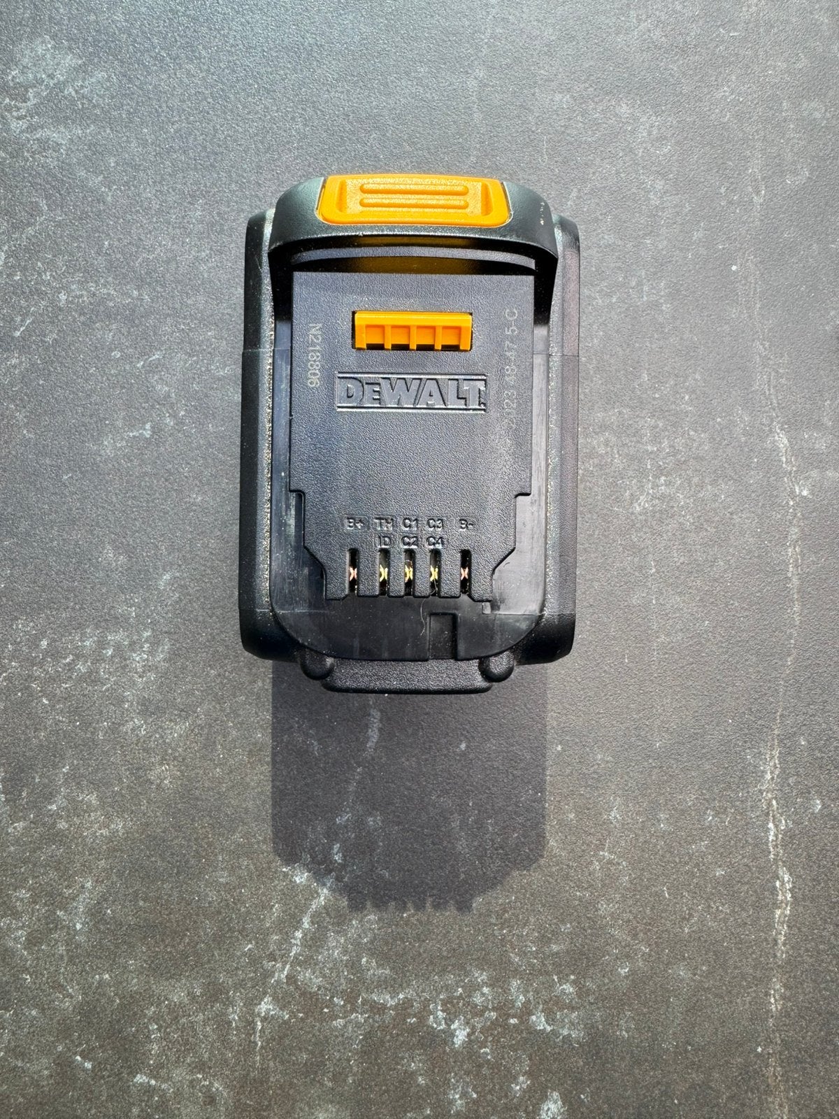 DeWalt DCB182 XR 18V 4.0Ah Li-Ion Accu, Verzenden, Zo goed als nieuw