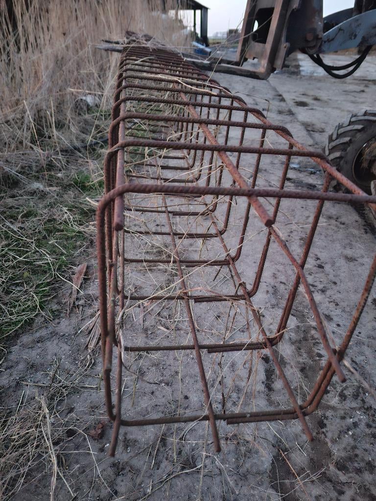 Funderings ijzer/balk wapening, Ophalen, Zo goed als nieuw, IJzer