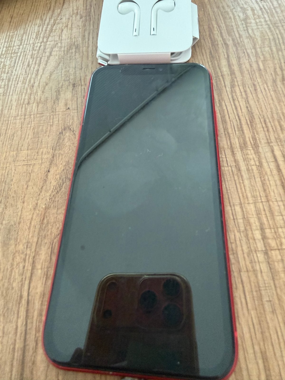 iPhone 11 Rood met 100% batterij en oortjes, Telecommunicatie, Ophalen of Verzenden, Gebruikt, Rood, IPhone 11