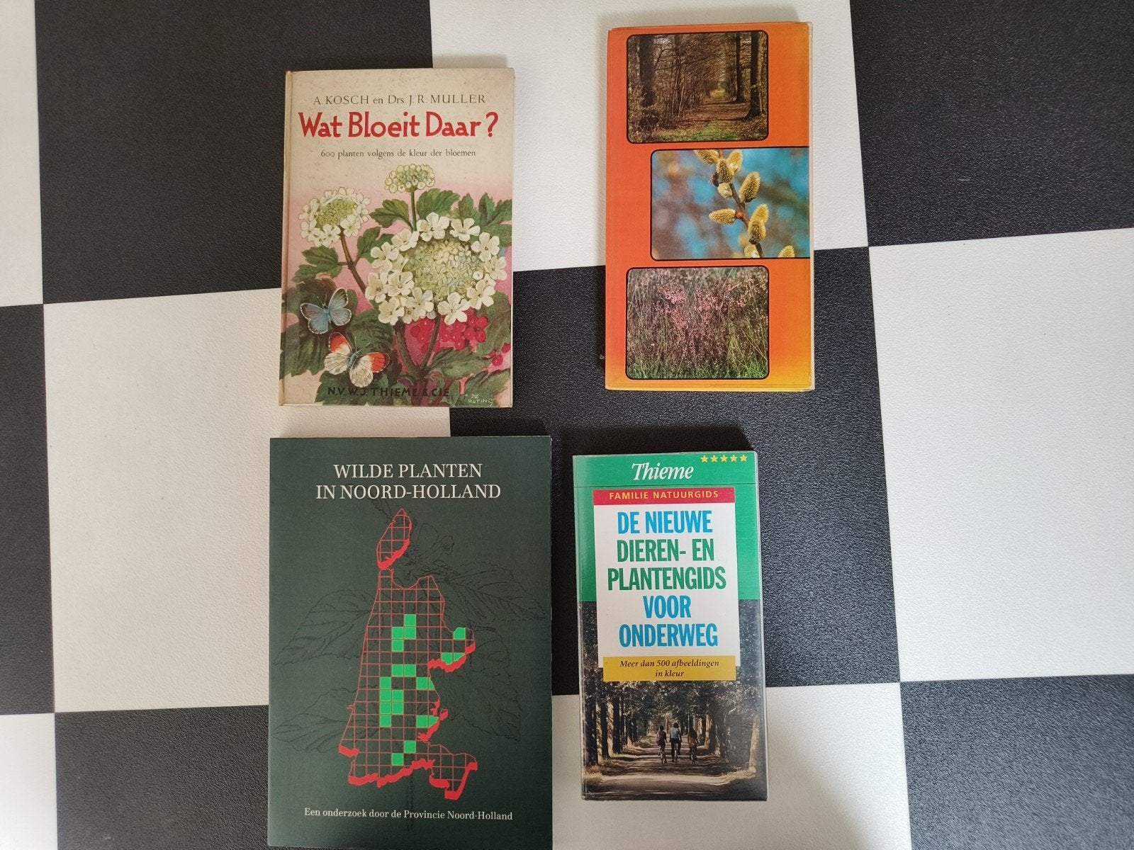 4 natuurboeken, Ophalen of Verzenden, Gelezen, Natuur algemeen