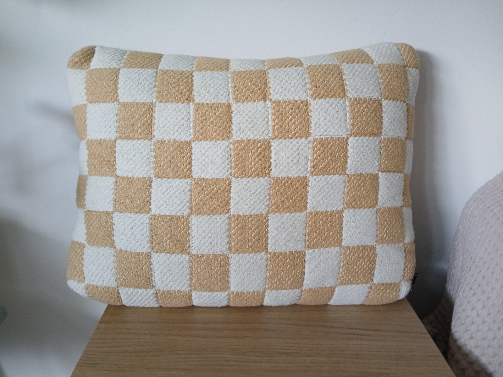 HKliving Checkerboard kussen - Grapefruit, Huis en Inrichting, Woonaccessoires | Kussens, Ophalen of Verzenden, Zo goed als nieuw