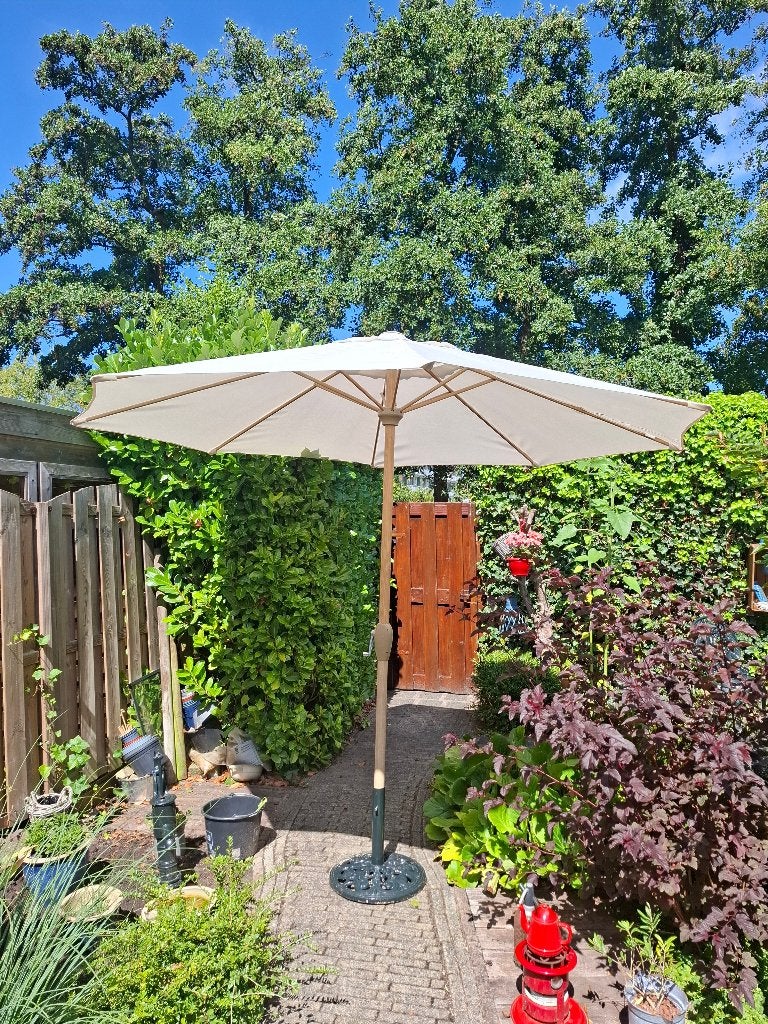 parasol,  inclusief regenhoes, Tuin en Terras, Parasols, Ophalen, Verstelbaar, 2 tot 3 meter, Zo goed als nieuw