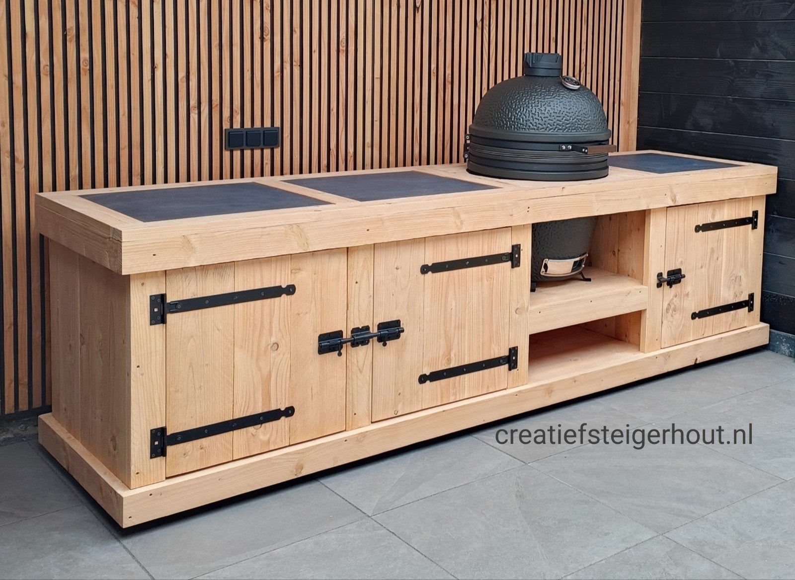 Verrijdbare douglashouten buitenkeuken kamado BGE bastard ei, Tuin en Terras, Ophalen of Verzenden, Nieuw, Houtskool, Inbouw