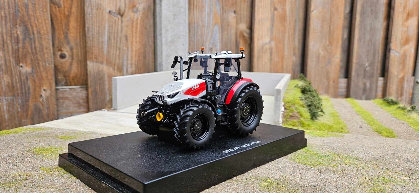 Verbouwde Steyr 4120 Plus 1:32, Ophalen of Verzenden, Nieuw, Tractor of Landbouw, Universal Hobbies