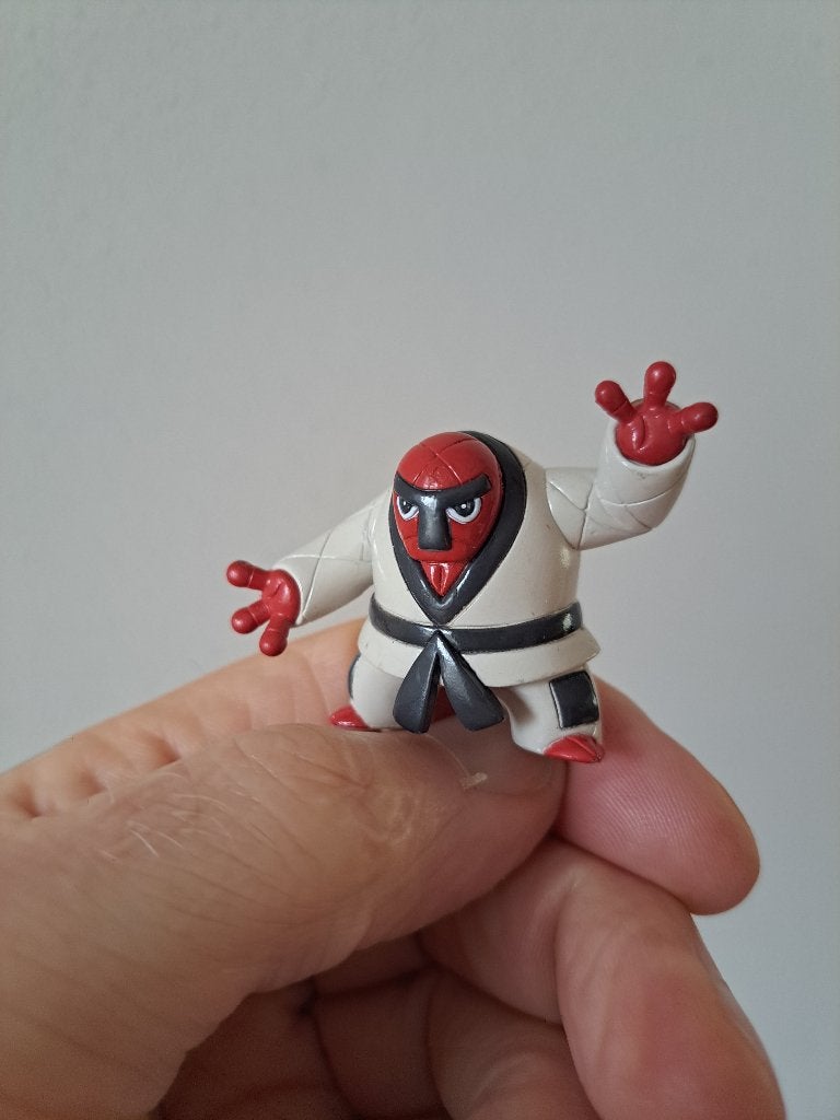 Throh Pokemon, Nintendo D1013, Tomy, rubber 5x3x4cm, Ophalen of Verzenden