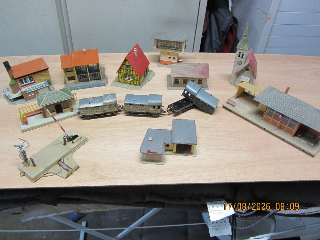 Modelbouw huisjes voor treinbaan, Overige merken, Gebruikt, Gelijkstroom of Wisselstroom, Overige typen