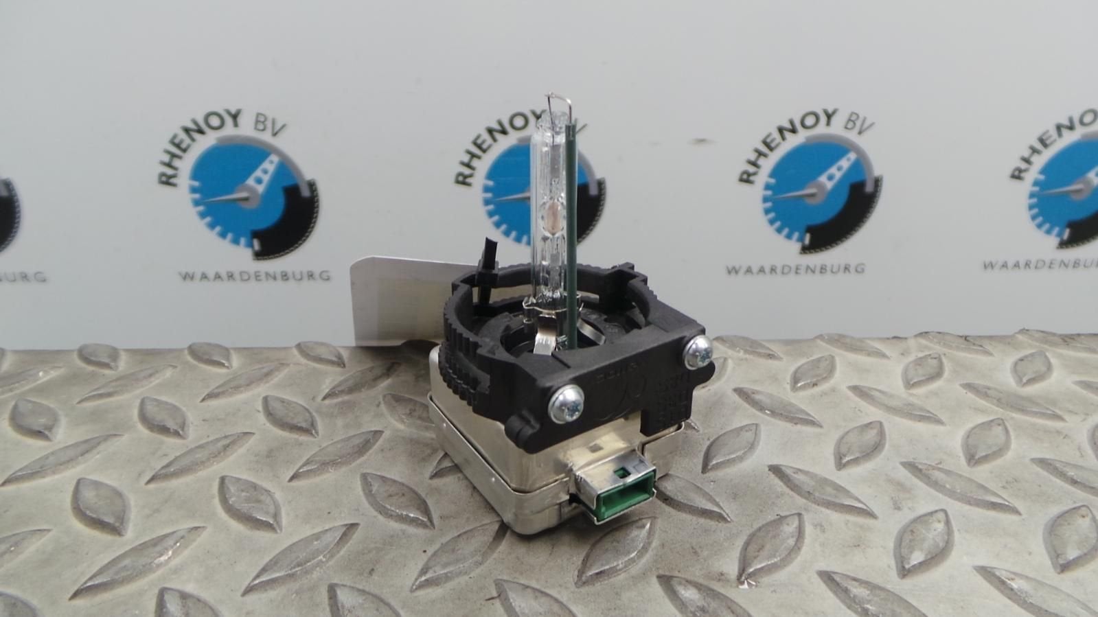FORD FOCUS TITANIUM X KOPLAMP BOL / XENON BOL 2015, Ophalen of Verzenden, Gebruikt, Stiba lid