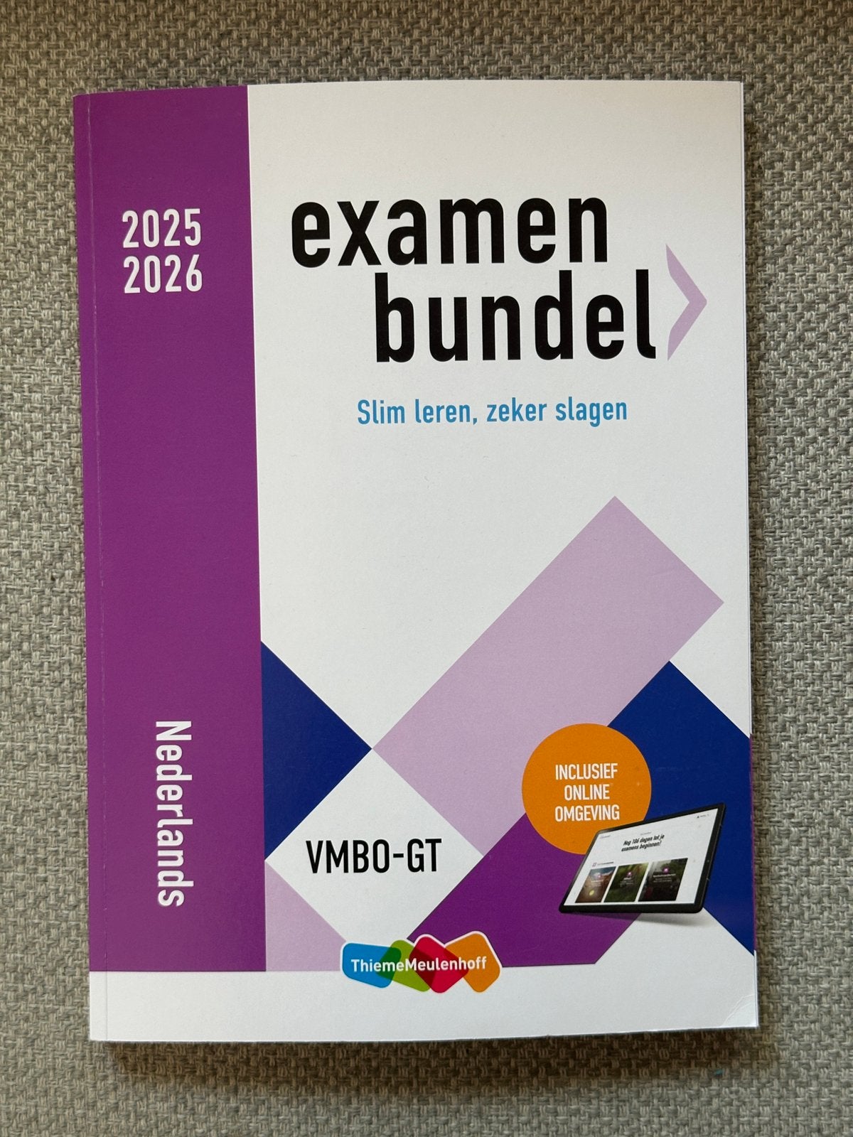 Nederlands examen bundel vmbo 4, Ophalen of Verzenden, Zo goed als nieuw, VMBO, Nederlands