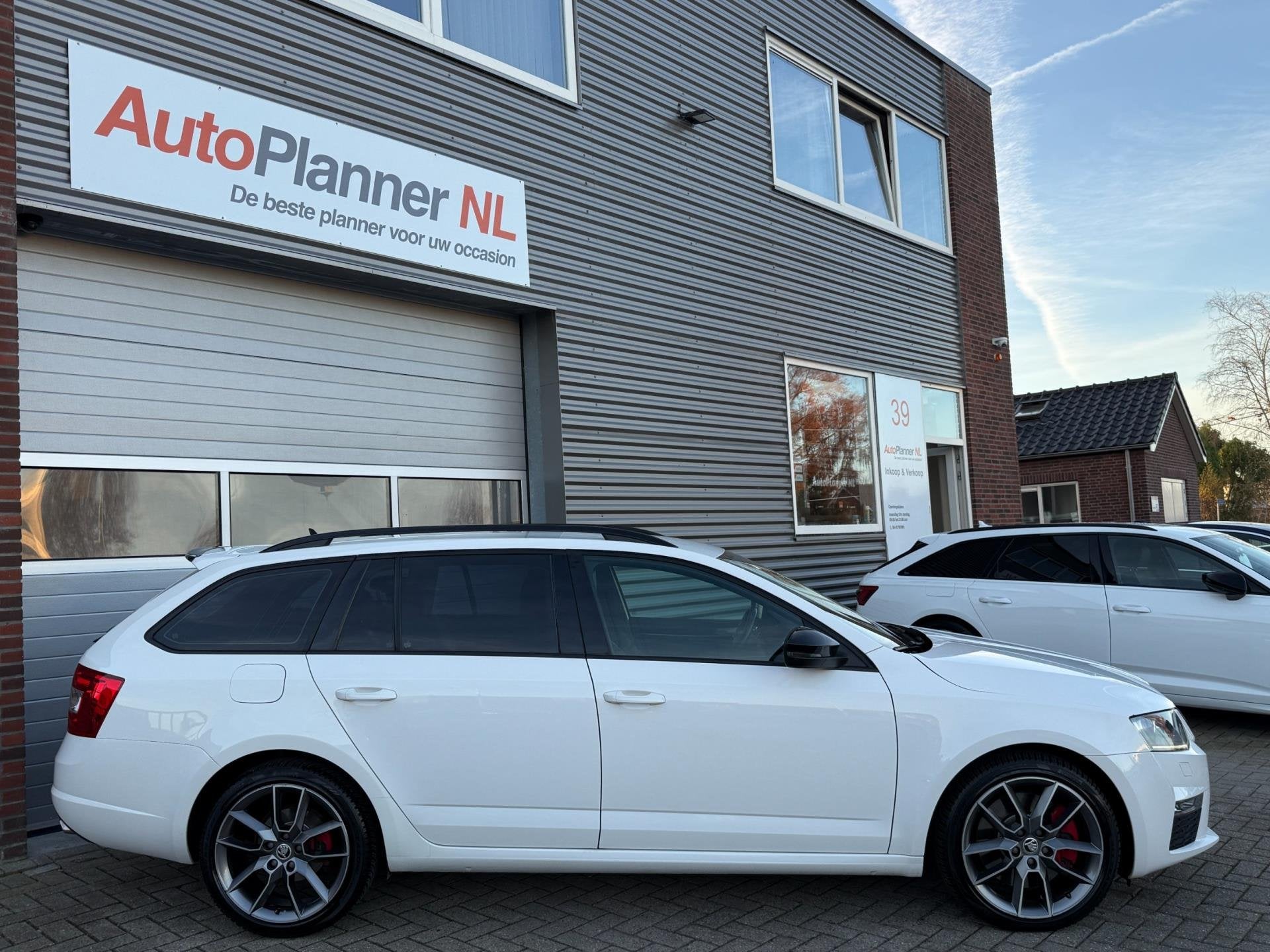 Skoda Octavia 2.0 TSI RS! 220PK! Clima! Cruise! Xenon!, Gebruikt, Zwart, 4 cilinders, 1984 cc