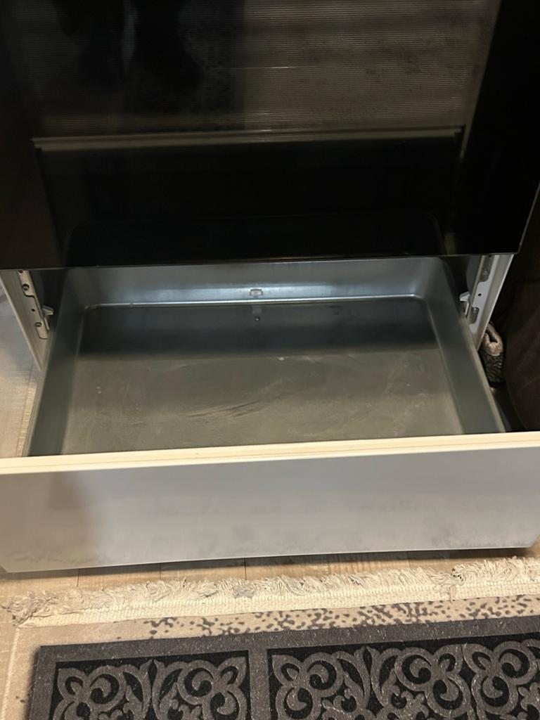 Bosch Vrijstaand Keramisch Fornuis met Oven, Witgoed en Apparatuur, Fornuizen, Ophalen, 60 cm of meer, Keramisch, 4 kookzones