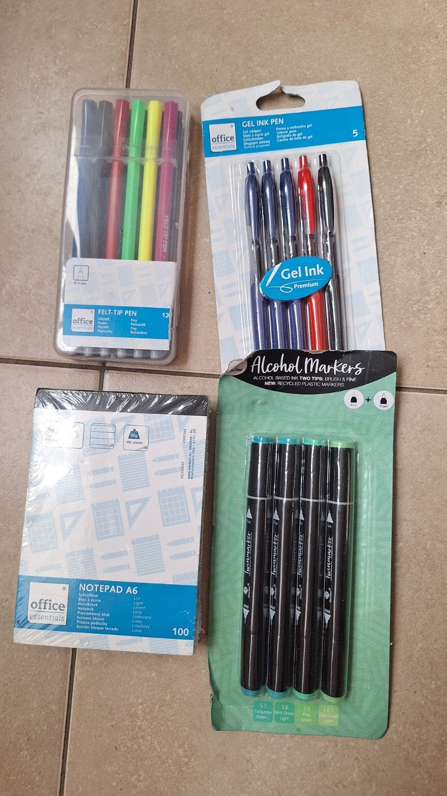 Pennen, markers en schrijfblokken, Ophalen, Nieuw