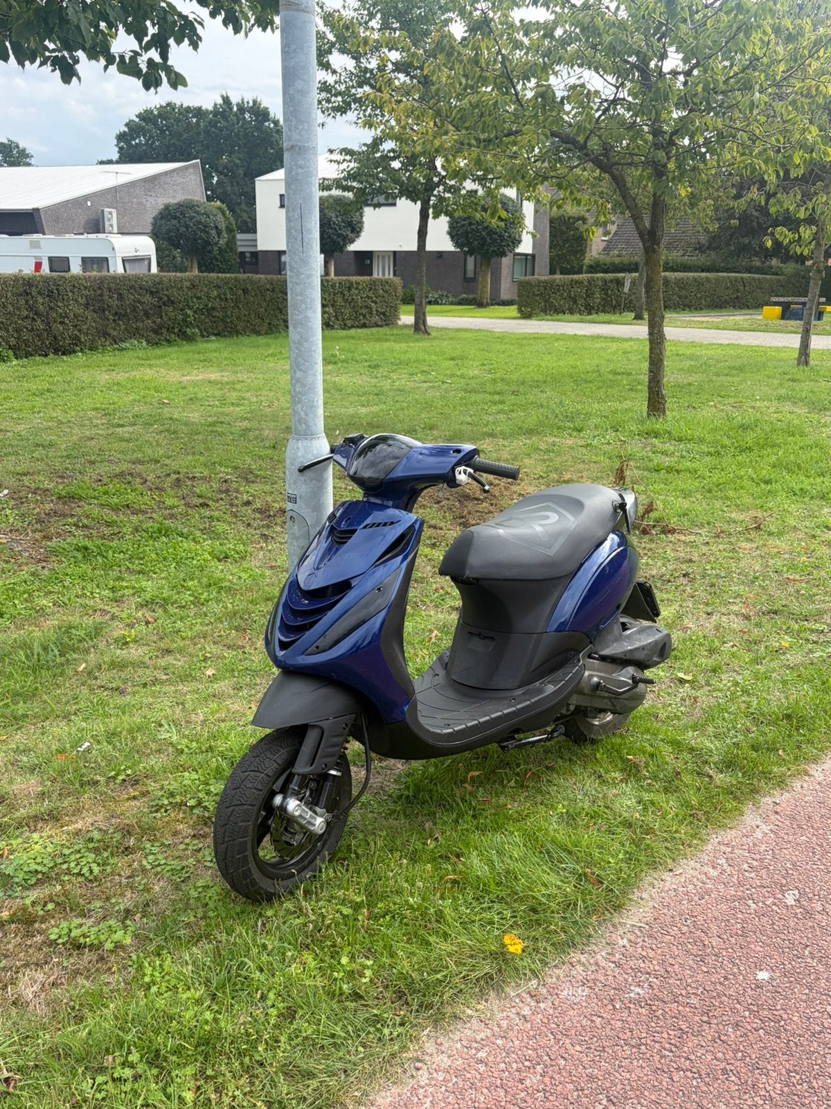 Zip 125cc brom, Ophalen, Zo goed als nieuw, Tweetakt, Zip