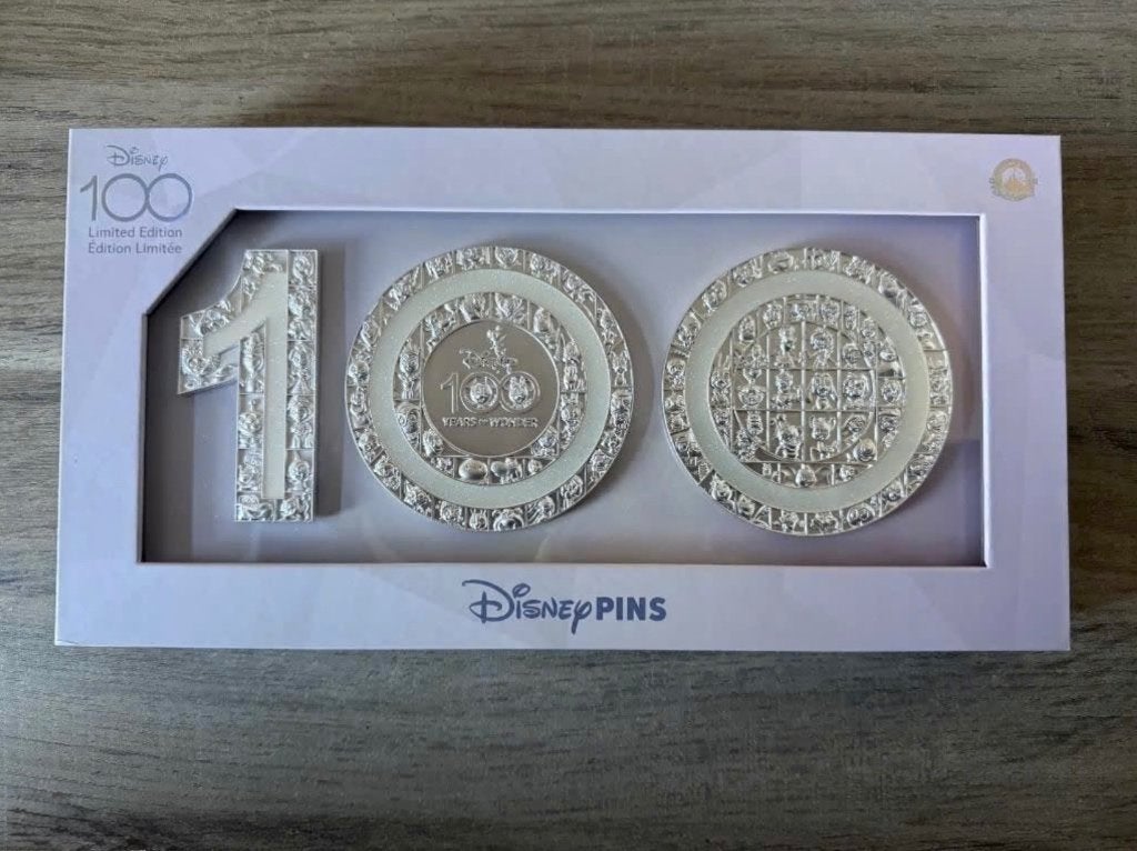 Disney 100 Years of Wonder Limited Edition pin set, Ophalen of Verzenden, Overige figuren, Nieuw, Overige typen