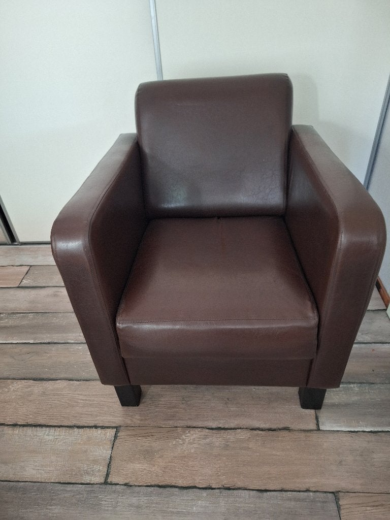 Comfortabele bruine fauteuils, Ophalen, Gebruikt, Minder dan 75 cm, Leer