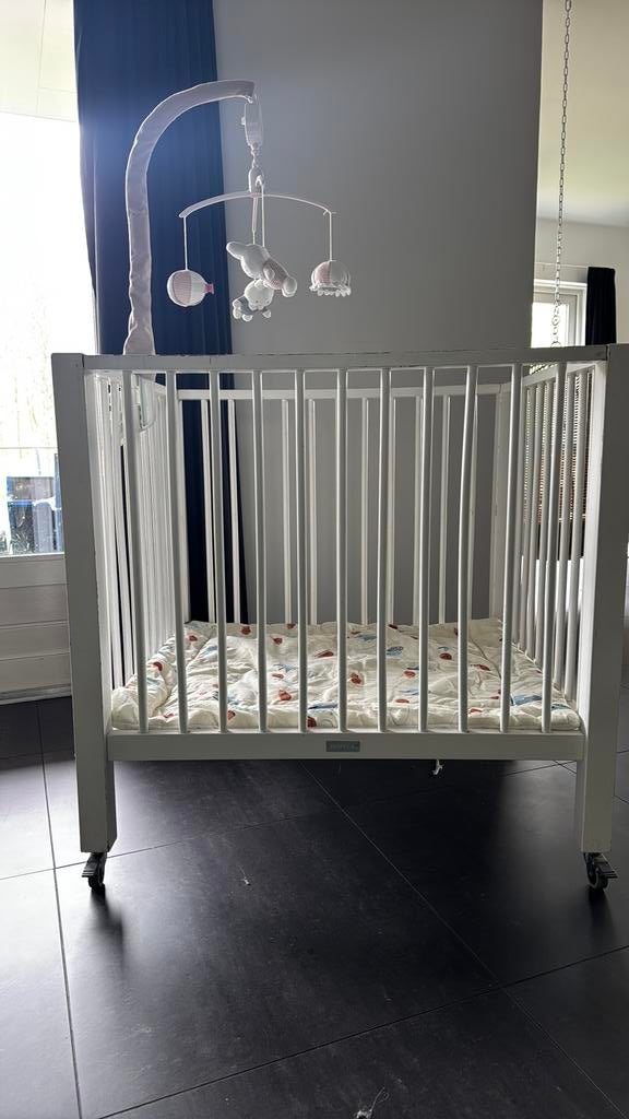 Box baby, Ophalen, Gebruikt, Vierkant, Wieltjes