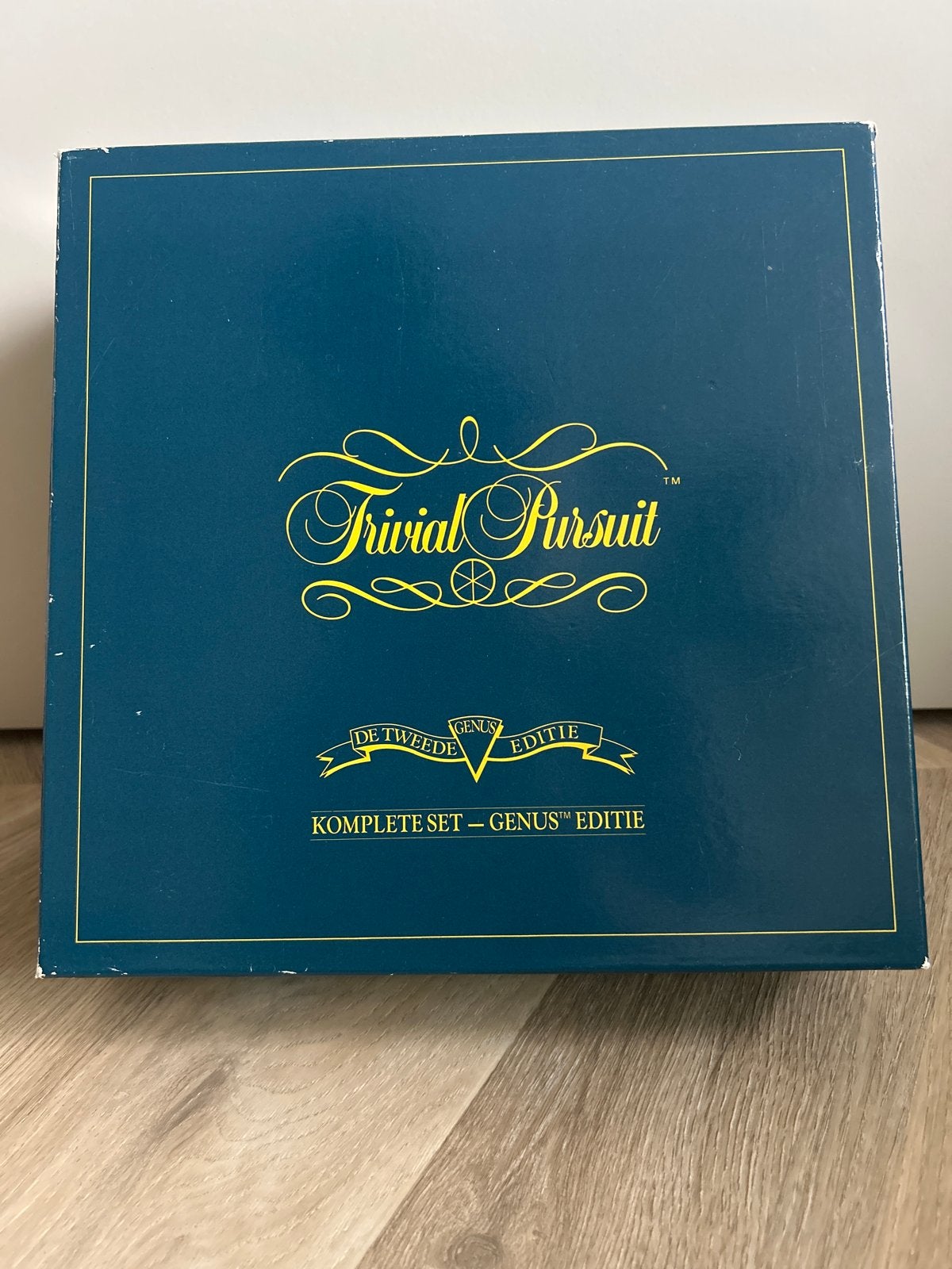 Trivial Pursuit Genus Editie 1984, Vijf spelers of meer, Ophalen of Verzenden, Gebruikt