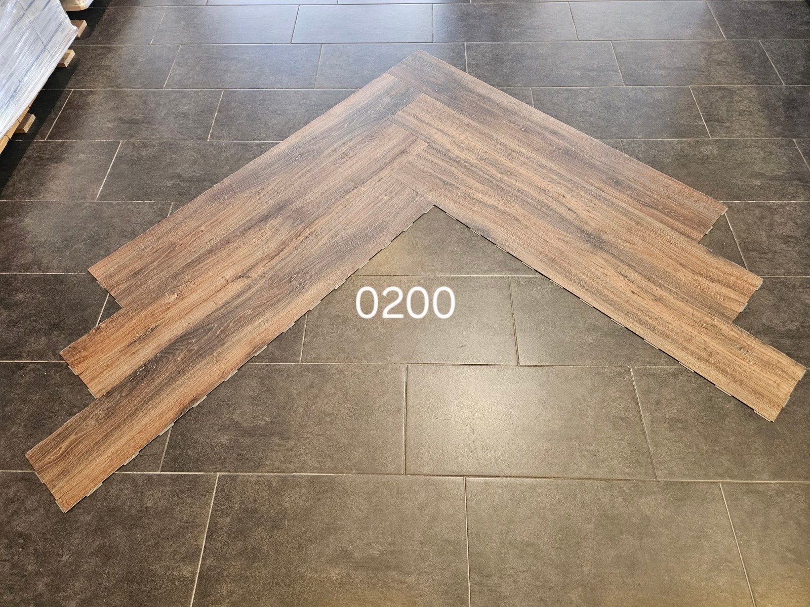 €8.99 per m² (Klik Visgraat PVC) Donker Bruin / Almere Poort, Huis en Inrichting, Stoffering | Vloerbedekking, Ophalen, Bruin