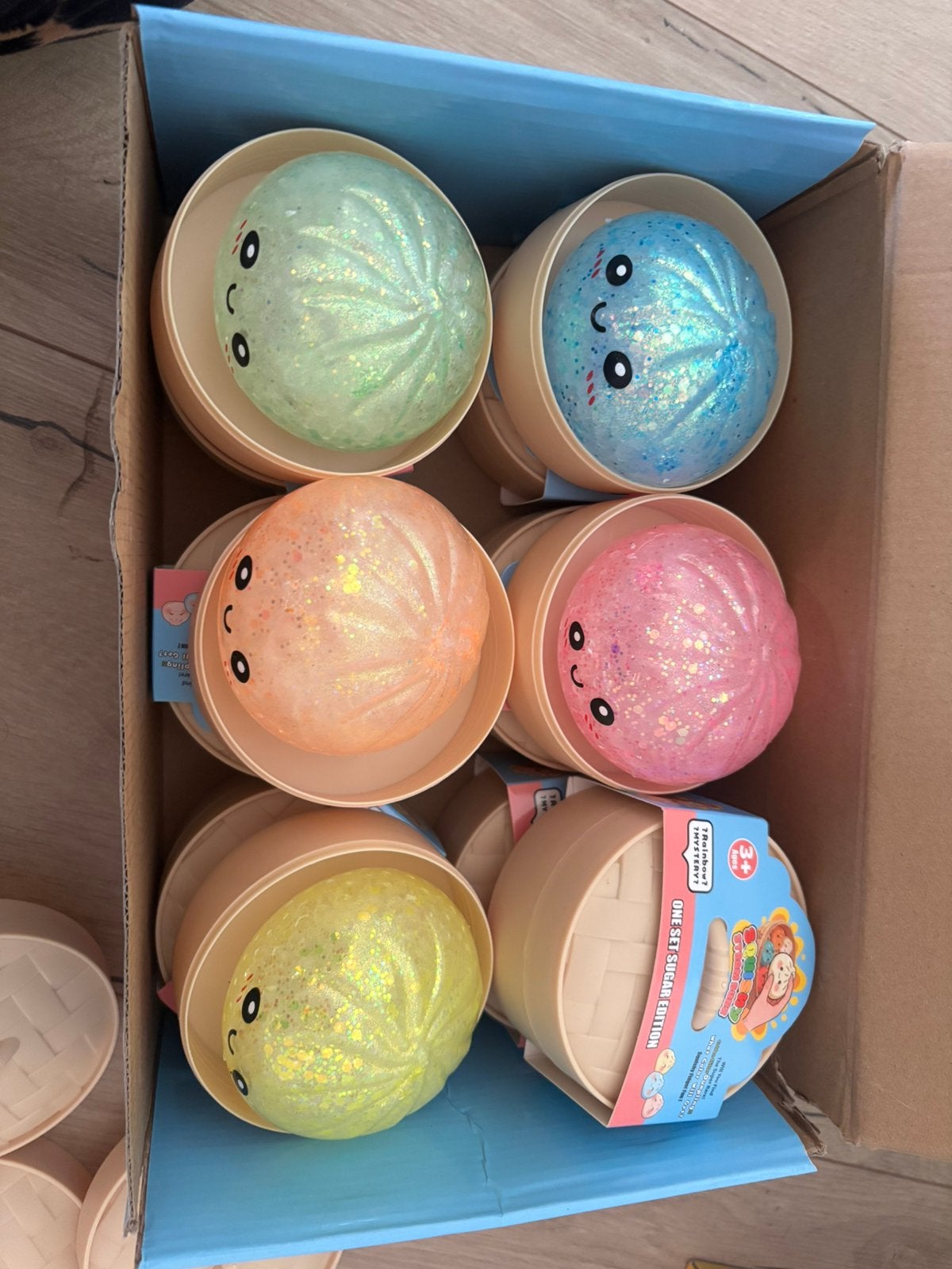 Dumplings glitter of regenboog doos 12 stuks, Ophalen of Verzenden, Zo goed als nieuw