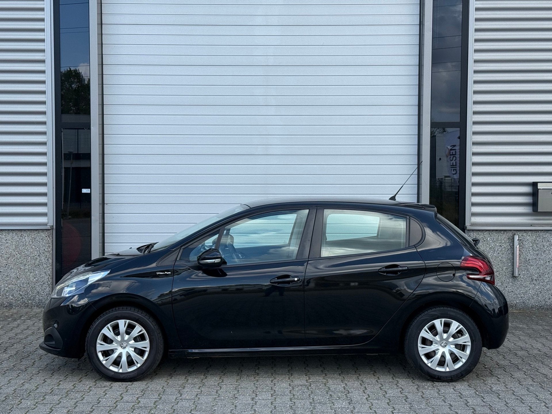 Peugeot 208 1.2 PureTech Active airco, Stof, Gebruikt, 1199 cc, 82 pk