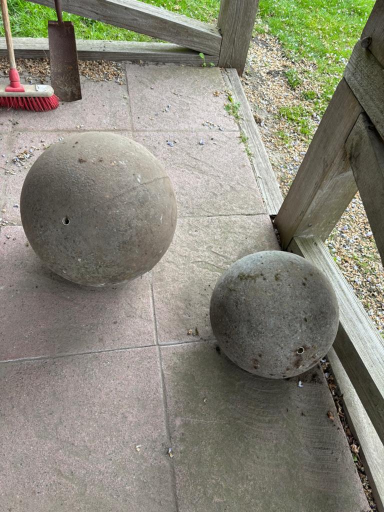Water ornament bollen zonder rooster en kuip, Tuin en Terras, Tuinbeelden, Ophalen, Gebruikt, Steen, Overige typen